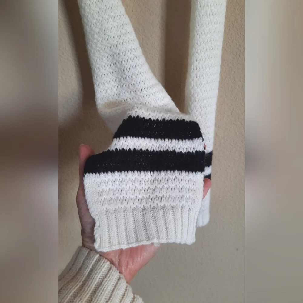 White Black Stripe Skinny Scarf